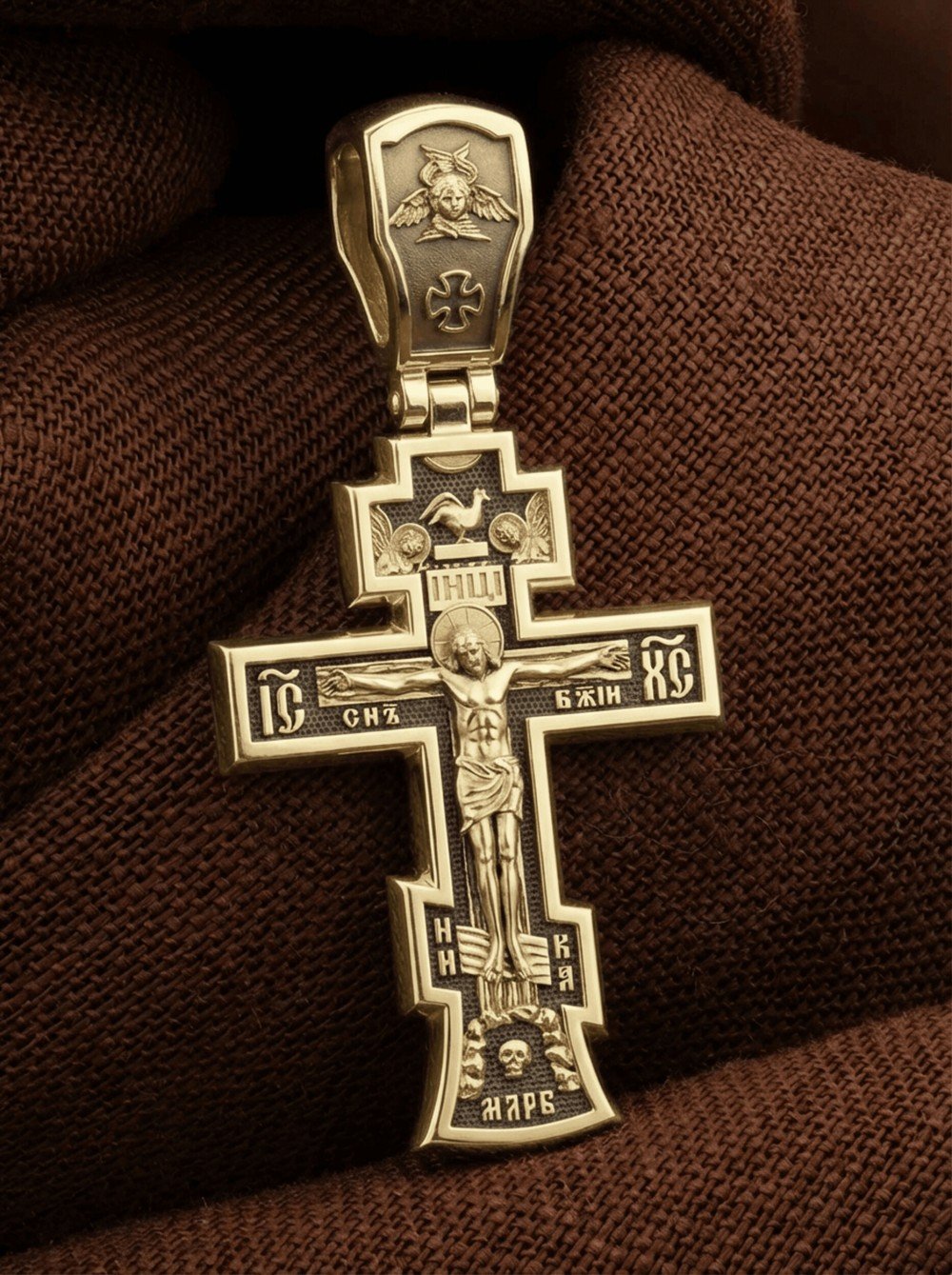 Крест из лимонного золота