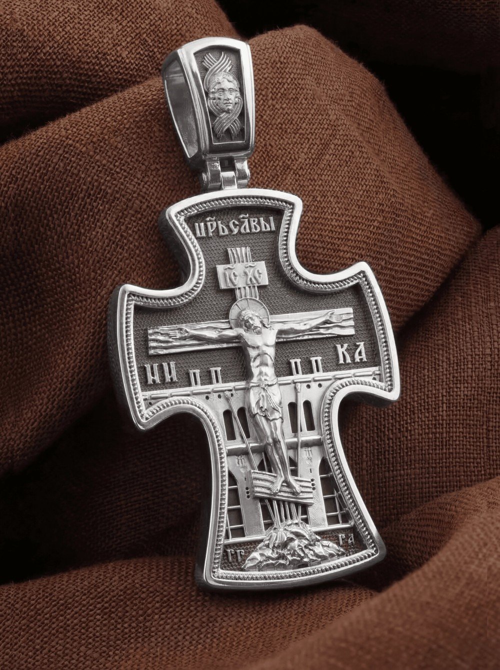 Крест из белого золота