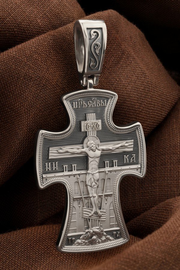 Крест из белого золота