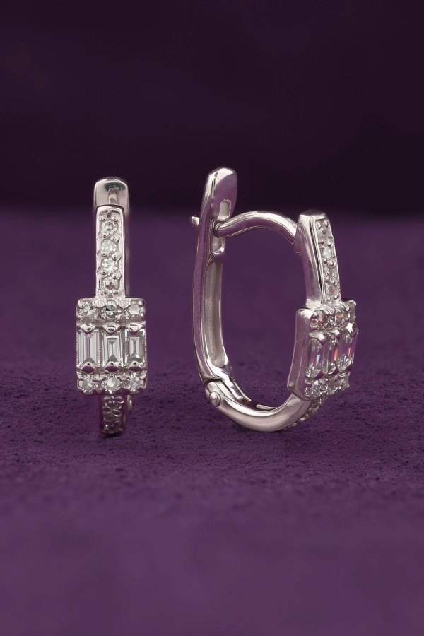 Серьги из белого золота c бриллиантами