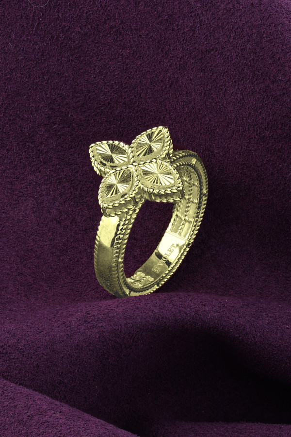 Кольцо из лимонного золота