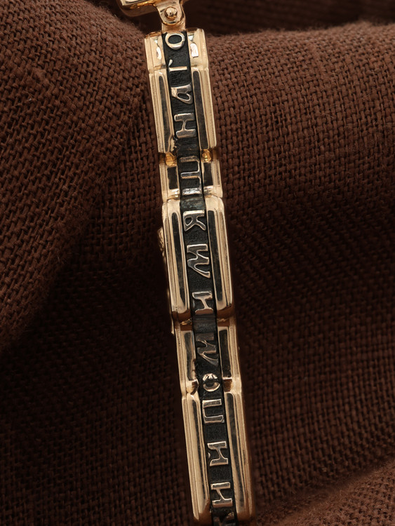 Крест из золота c ониксом