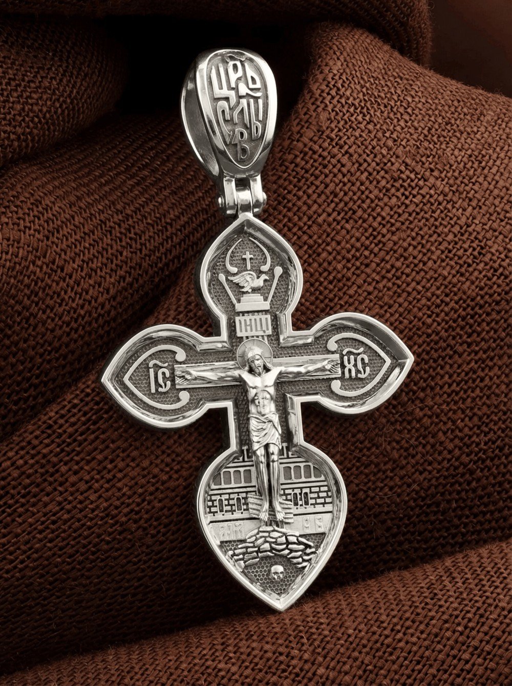 Крест из белого золота