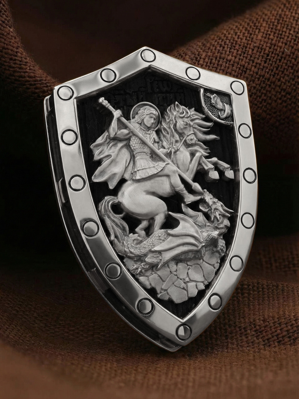 Образок из белого золота c эбеновым деревом