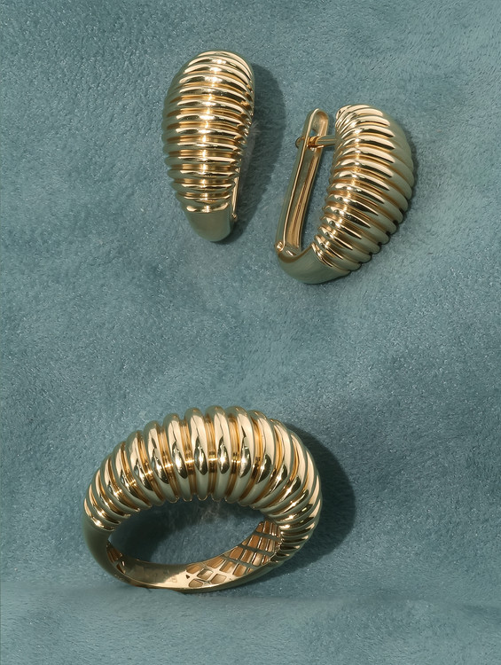 Кольцо из лимонного золота