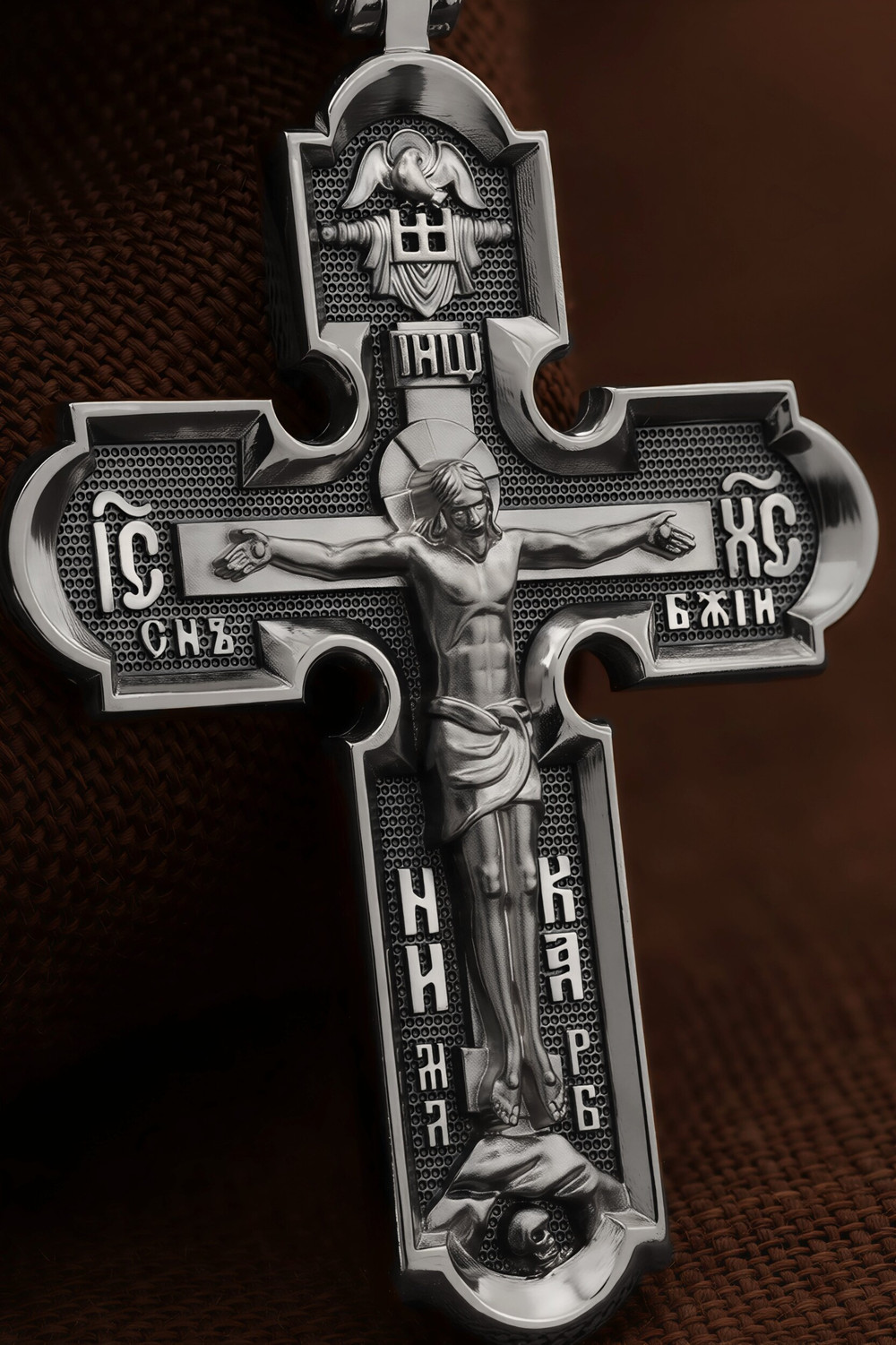 Крест из белого золота