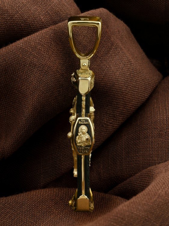 Крест из лимонного золота c эбеновым деревом