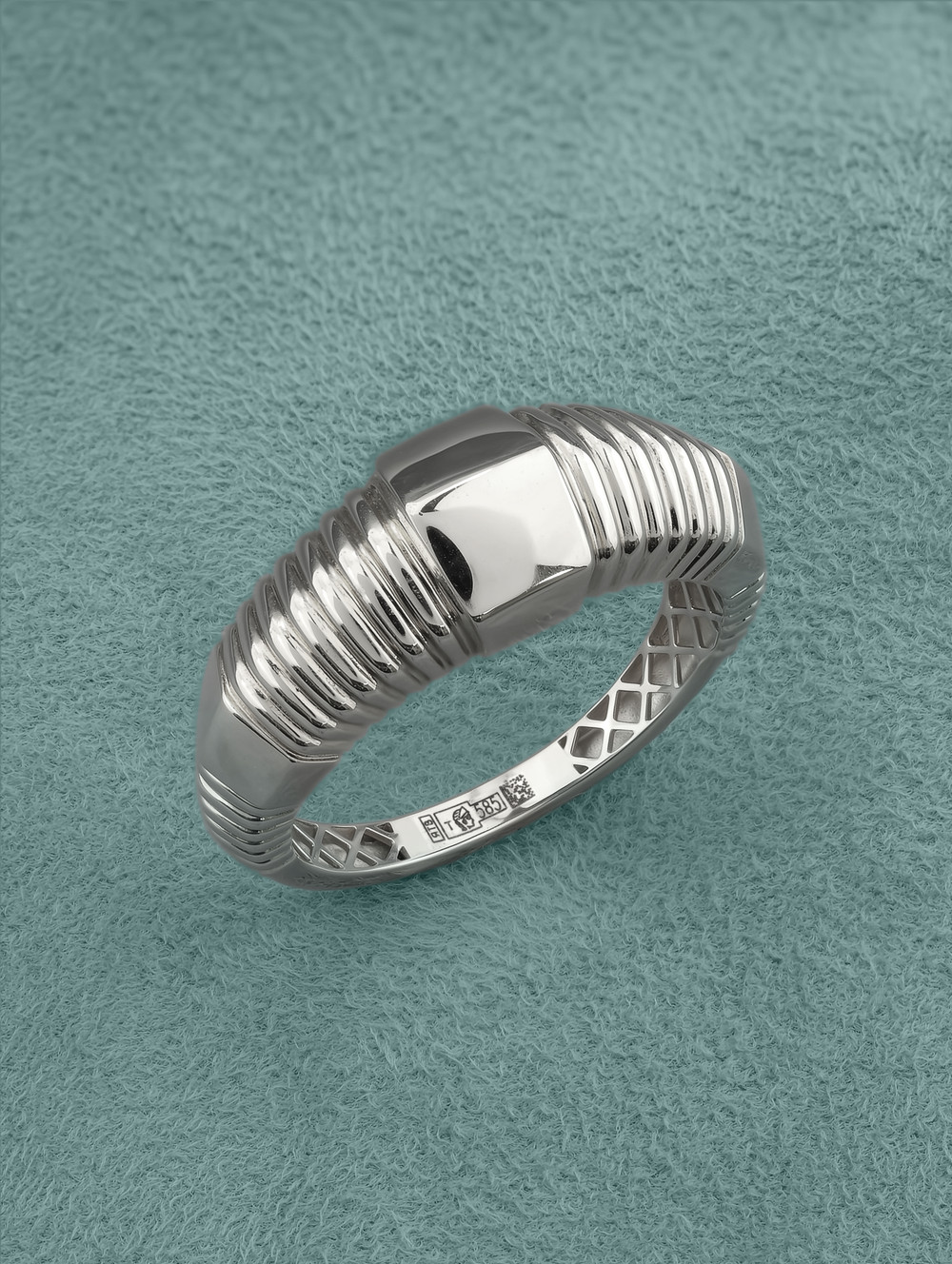 Кольцо из белого золота