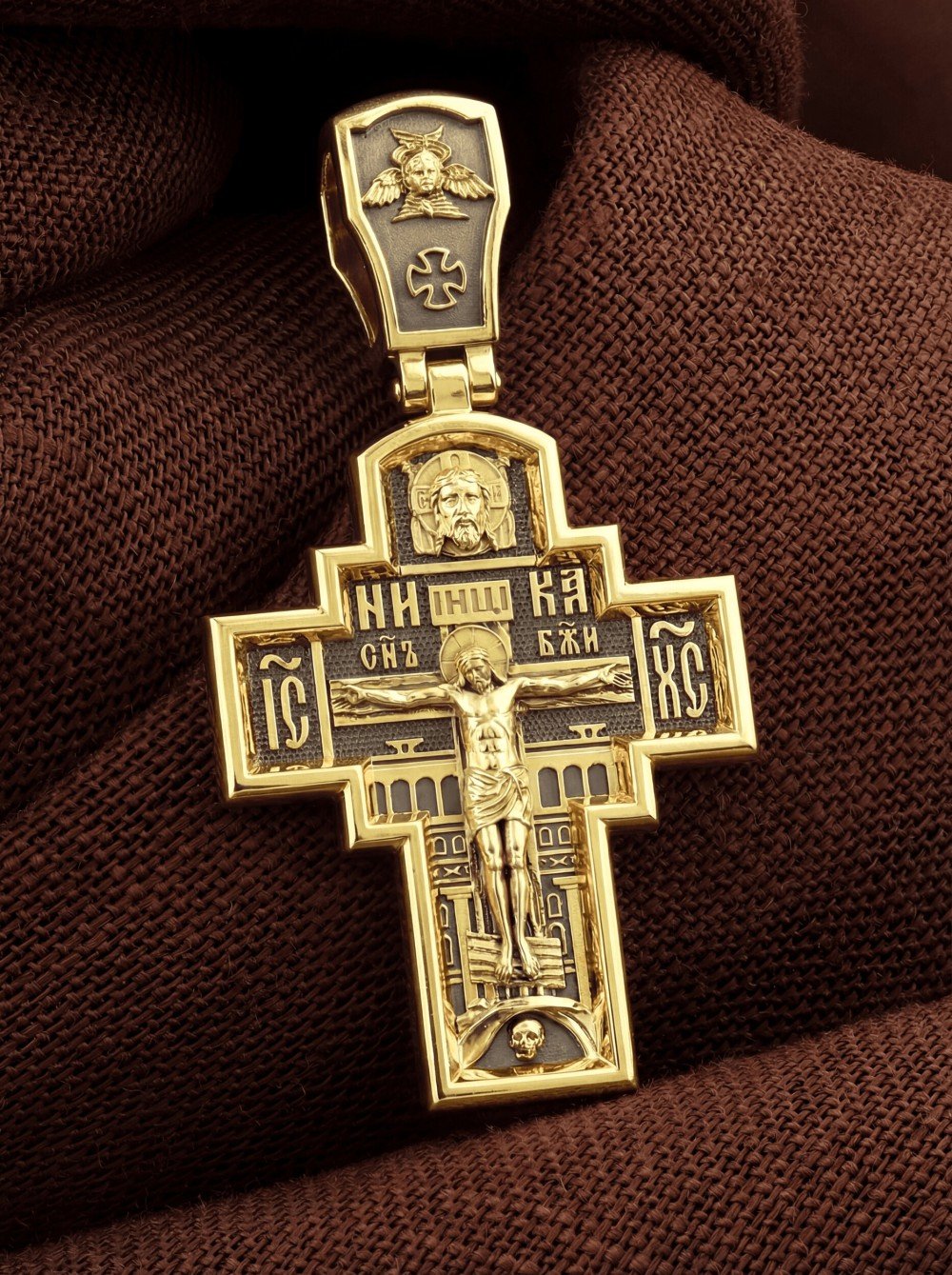 Крест из лимонного золота