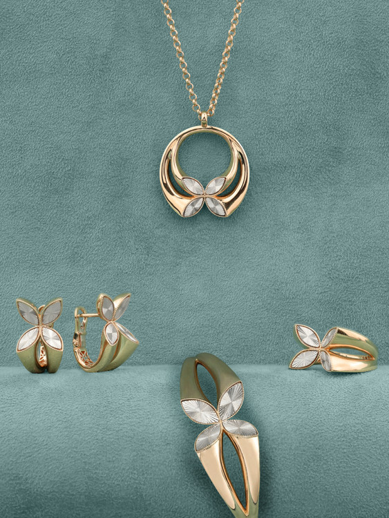 Колье из золота