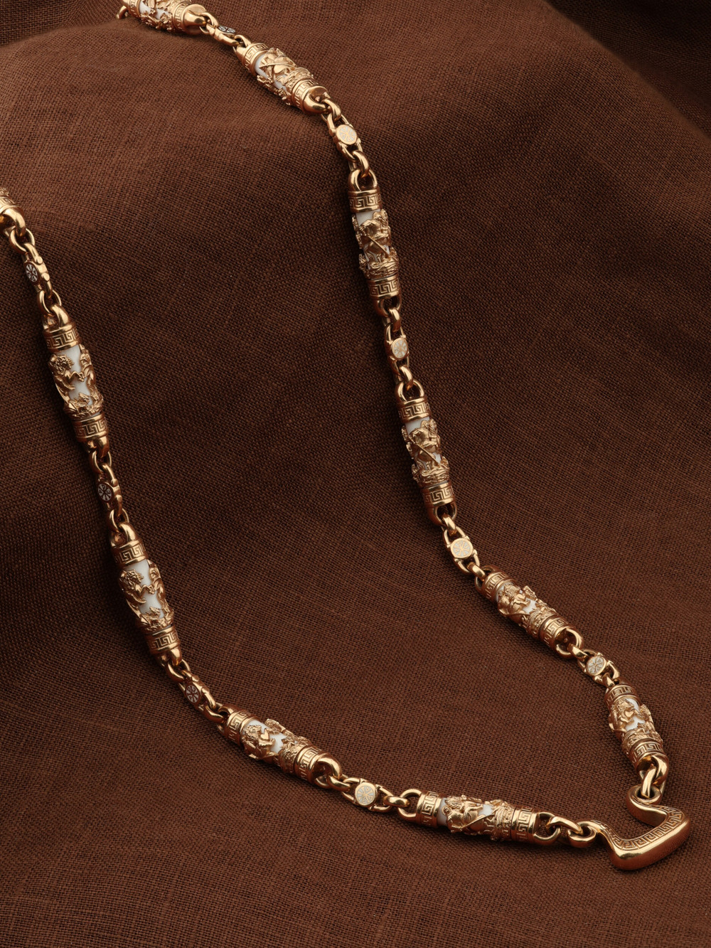 Цепь из золота c эмалью и бивнем мамонта