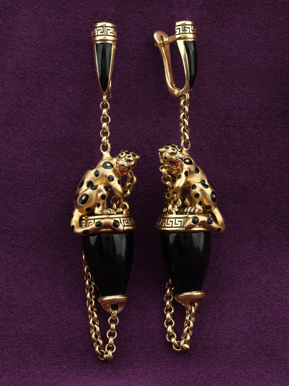 Серьги из лимонного золота c эмаль и ониксом