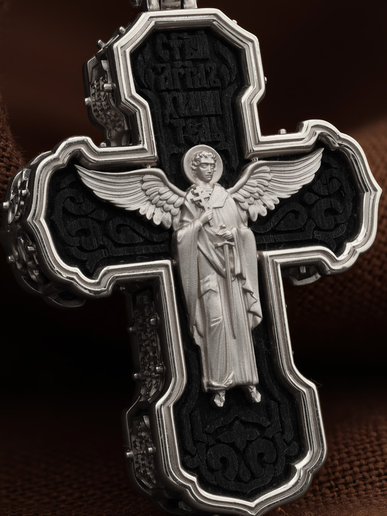 Крест из белого золота c эбеновым деревом