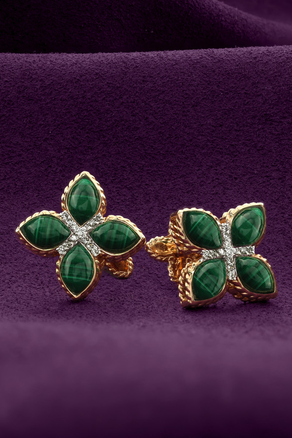 Серьги из золота c бриллиантами и малахитом