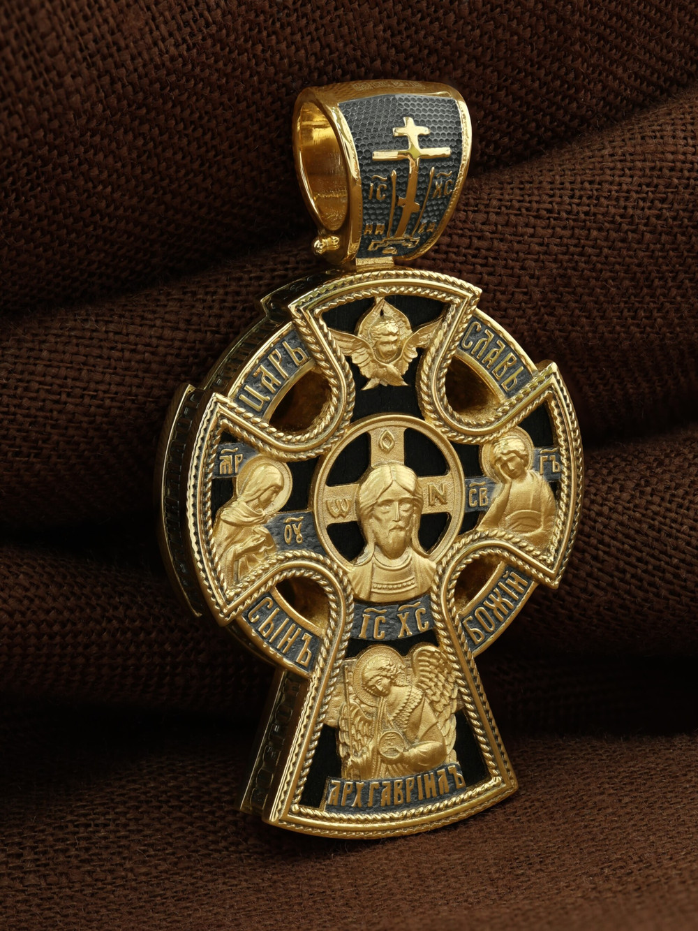 Крест из лимонного золота c эбеновым деревом