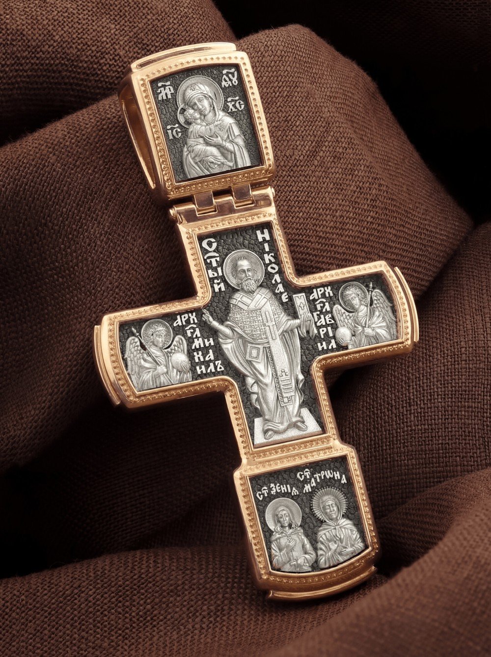 Крест из золота