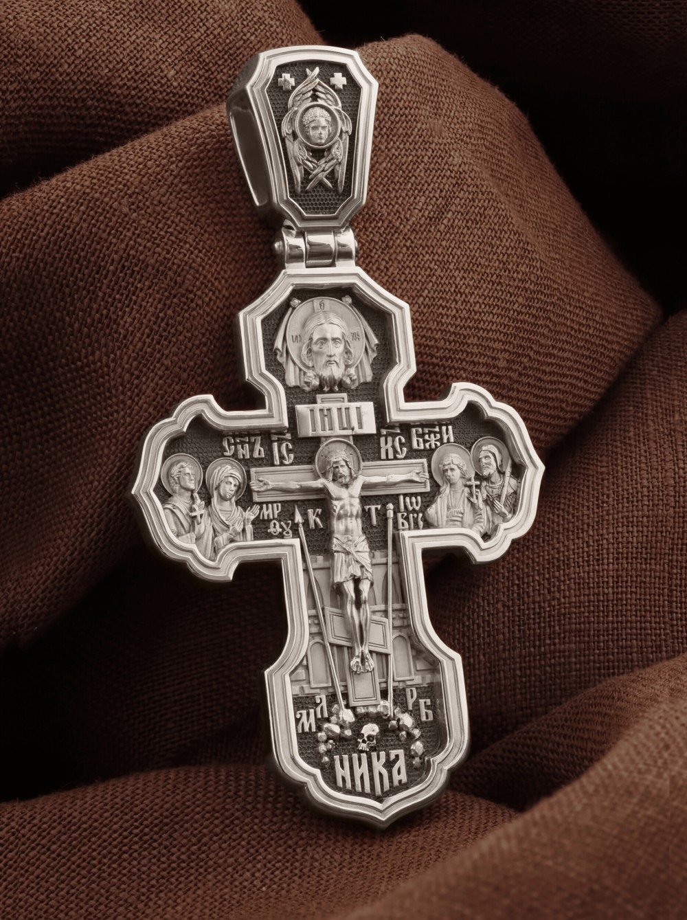 Крест из белого золота