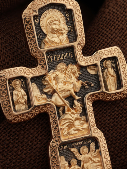 Крест из золота