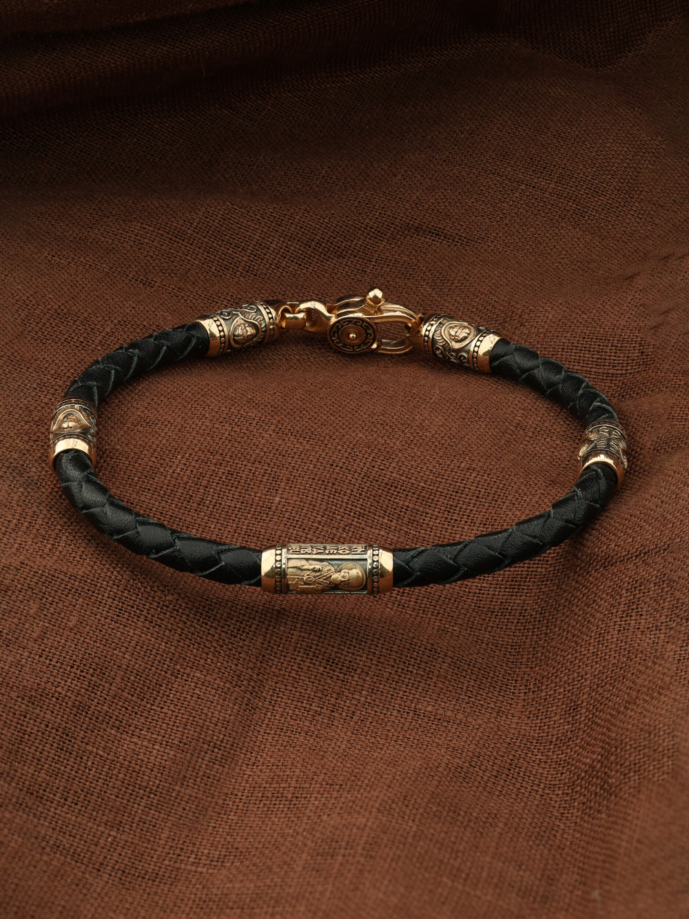 Браслет из золота c кожаным шнурком