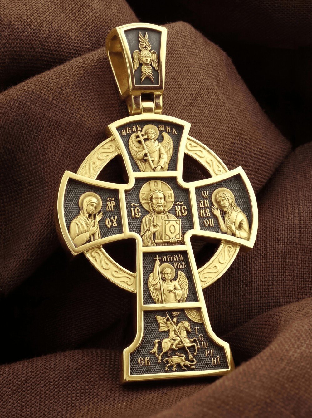 Крест из лимонного золота