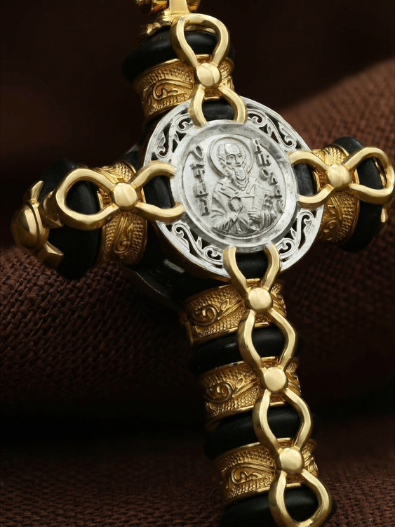 Крест из лимонного золота c ониксом