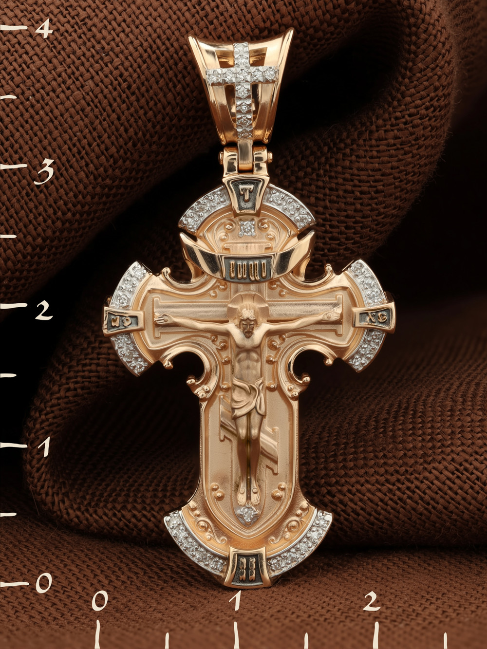 Крест из золота c бриллиантами